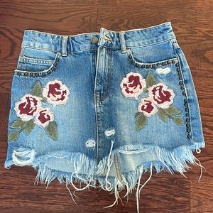 Free people embroidered mini skirt - size 25